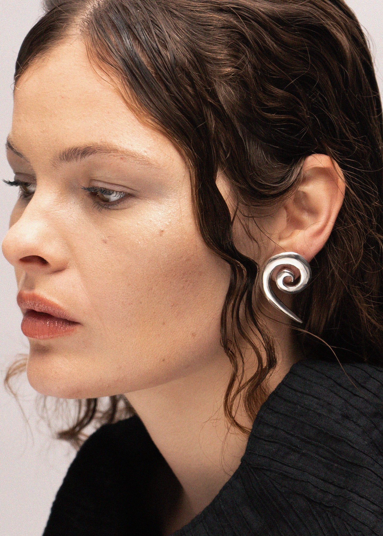 Spira Earrings in Silver